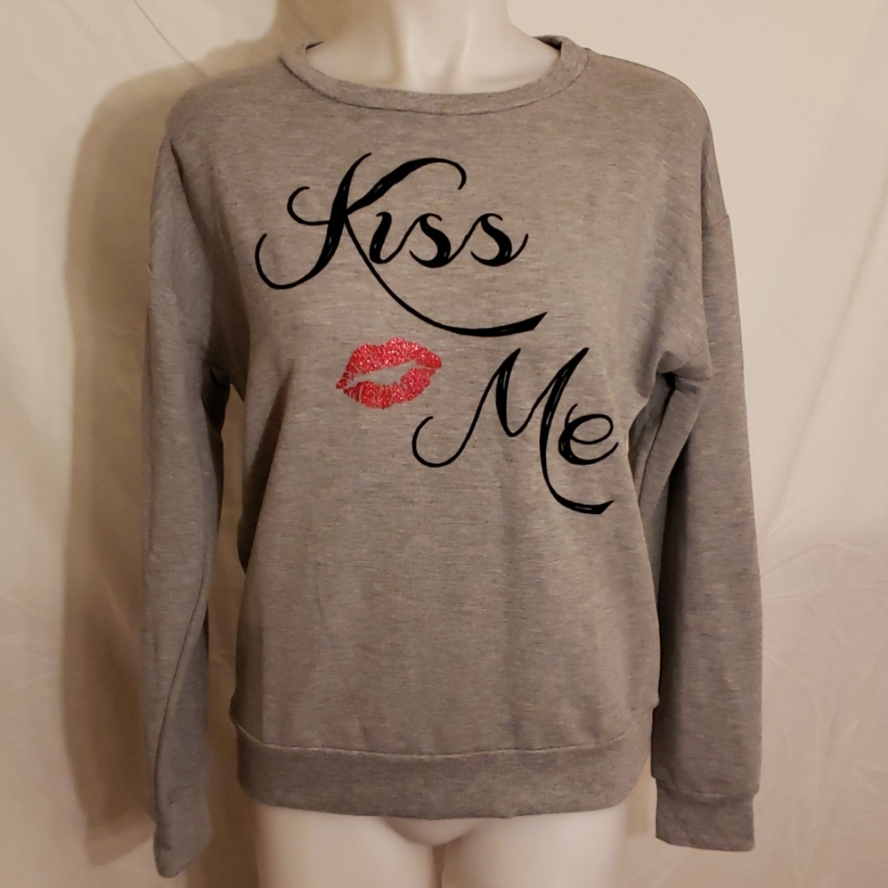 NWT - CUPIO BLUSH Kiss Me Sweat Shirt